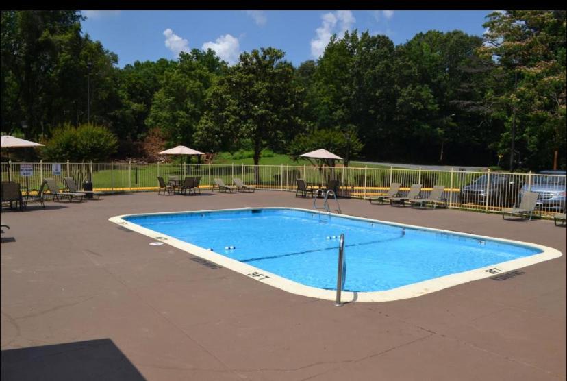 High Point Arcadia Inn المظهر الخارجي الصورة