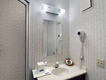 High Point Arcadia Inn الغرفة الصورة